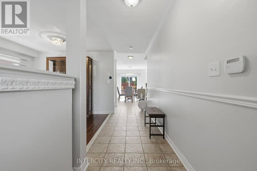 93 Chalone Crescent — photo 5 of 34