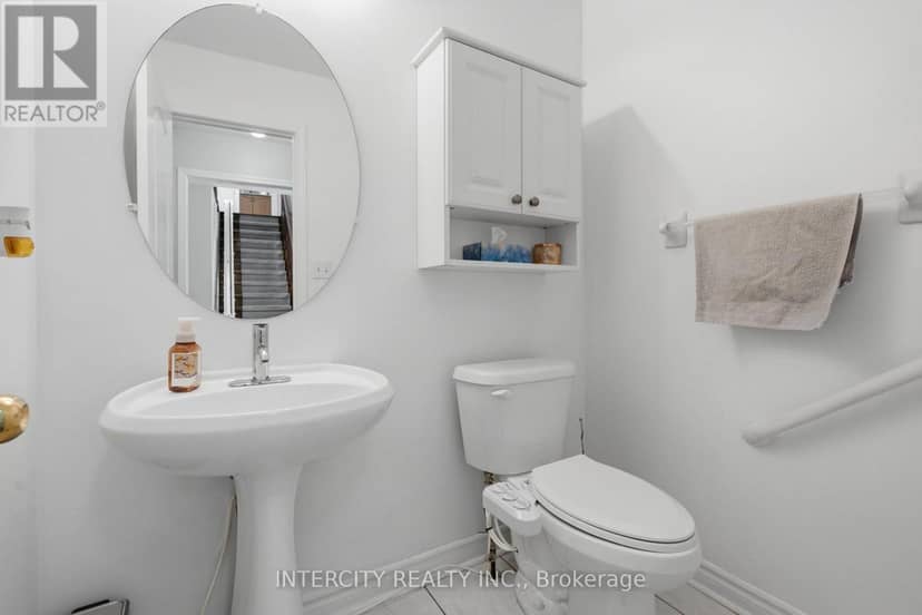 93 Chalone Crescent — photo 9 of 34