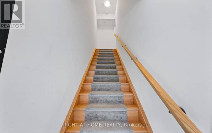 13 Magnolia Lane, Barrie, photo 3