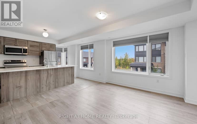 13 Magnolia Lane, Barrie, photo 4