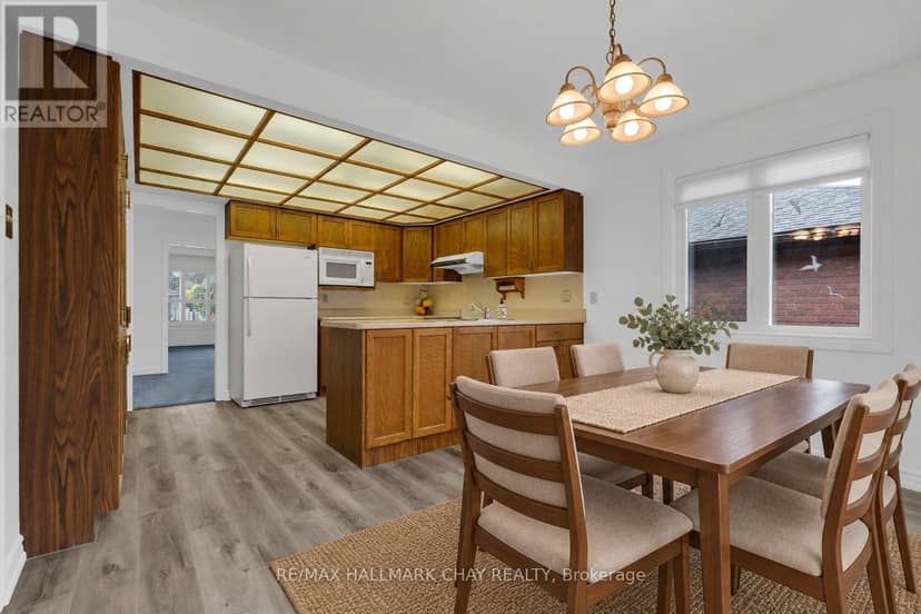 102 Steel Street — photo 12 of 40