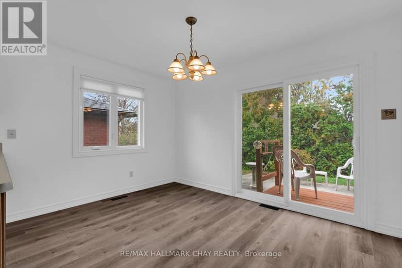 102 Steel Street — photo 13 of 40
