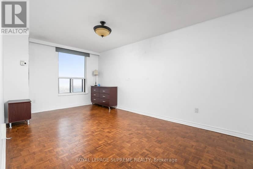 2409 - 85 Emmett Avenue — photo 19 of 28
