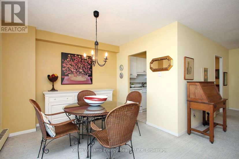 1209 - 1210 Radom Street, Pickering, photo 4