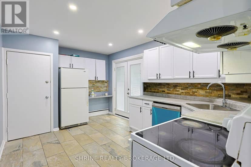 321 Salisbury Street — photo 3 of 27