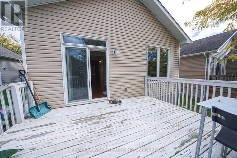 1017 Woodhaven Drive — photo 40 of 40