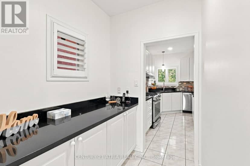 136 Rollinghill Road, Richmond Hill, photo 7