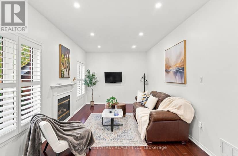 136 Rollinghill Road, Richmond Hill, photo 8