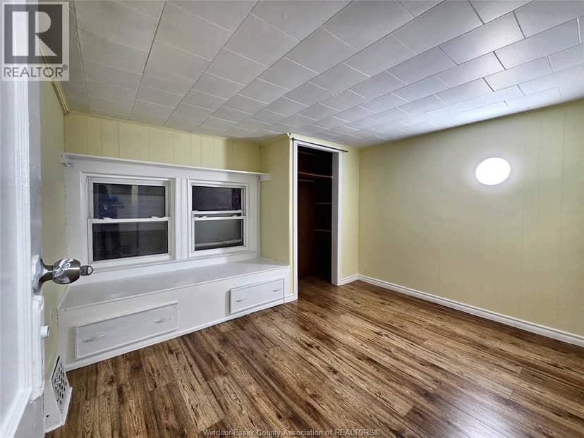 328 John B Avenue — photo 7 of 16