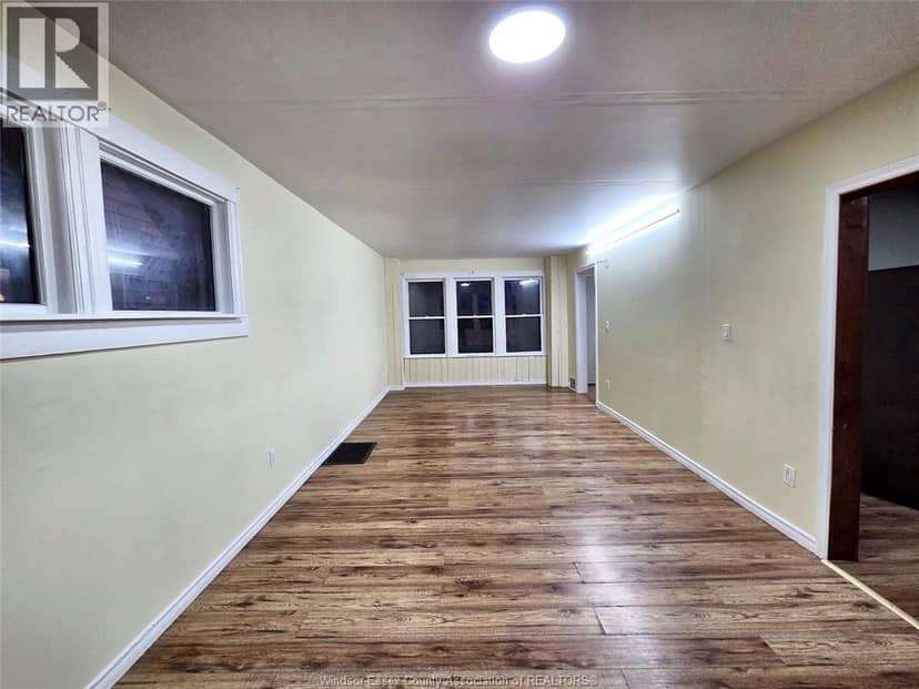 328 John B Avenue — photo 4 of 16