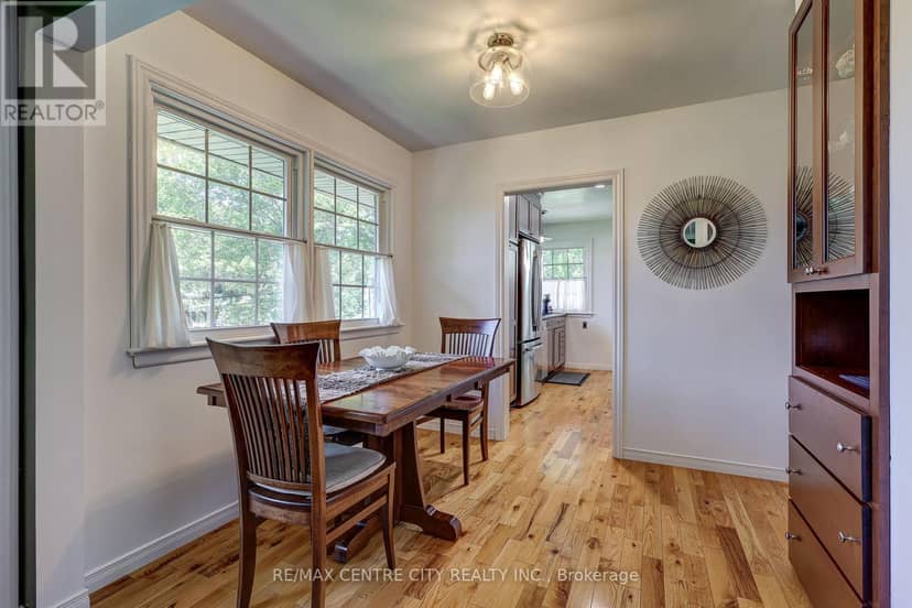 4766 Sunset Road — photo 17 of 40