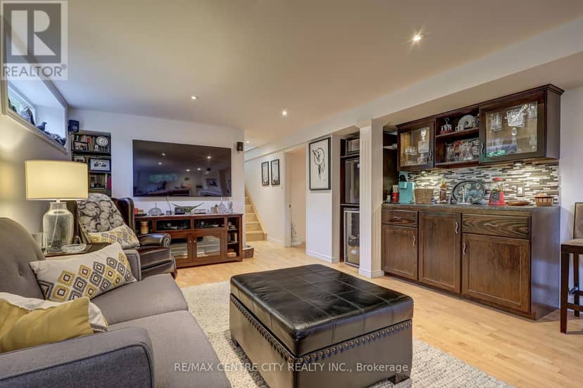 4766 Sunset Road — photo 30 of 40