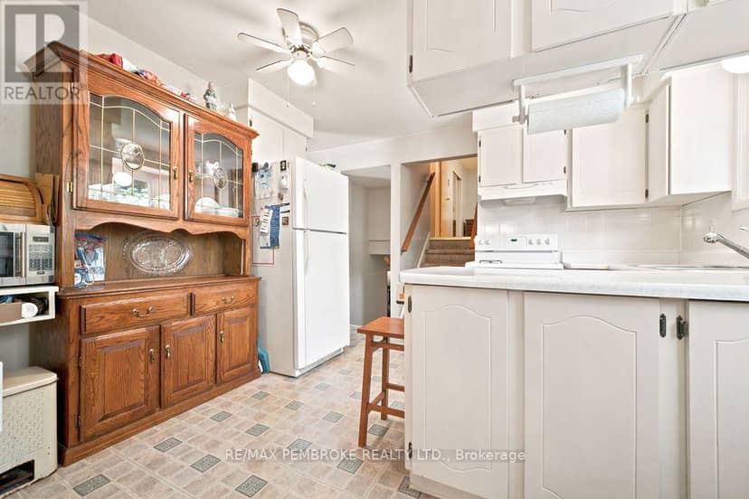1656 Beachburg Road — photo 16 of 40