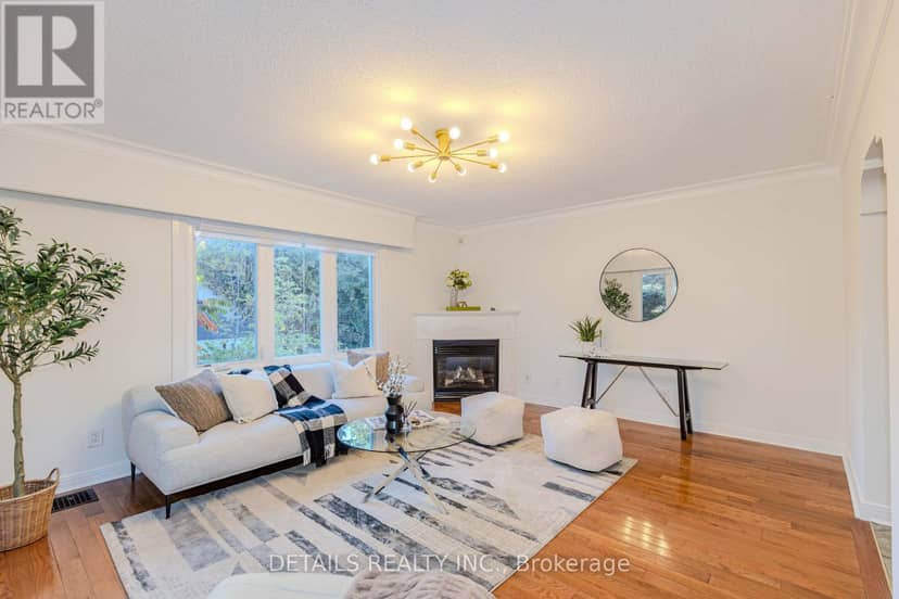 3021 Richmond Road — photo 5 of 40