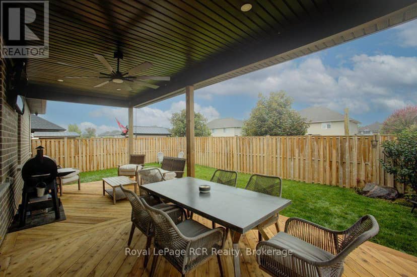 137 Walsh Street — photo 38 of 40