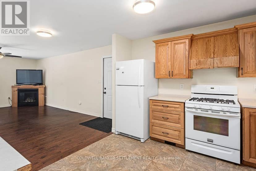 15 Redpath Lane — photo 18 of 40