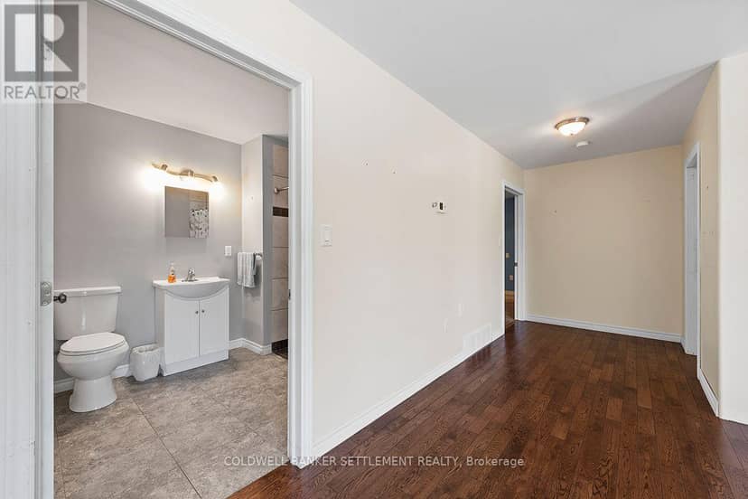 15 Redpath Lane — photo 23 of 40