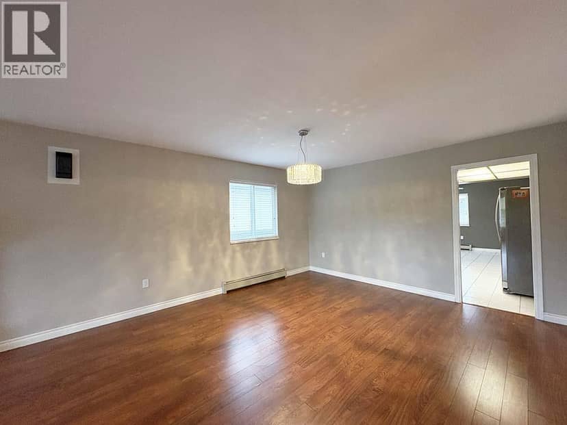 Upper 5225 CANADA WAY, Burnaby, photo 4