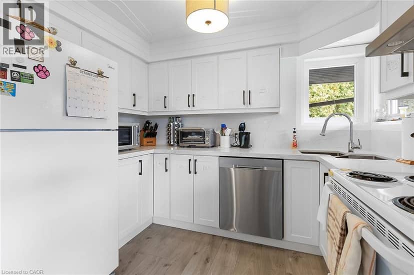 24 ALPHA Street — photo 13 of 25