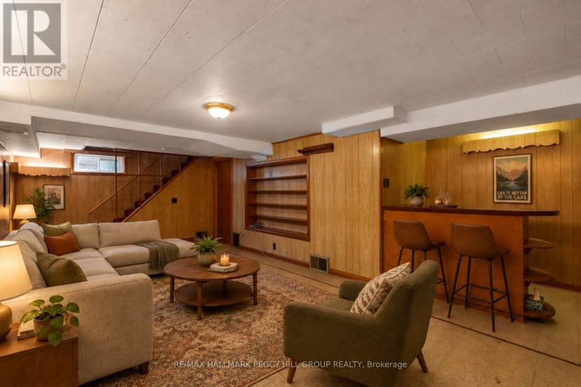 109 Codrington Street — photo 13 of 23