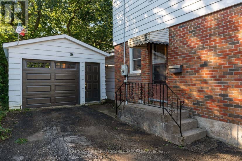 109 Codrington Street — photo 17 of 23