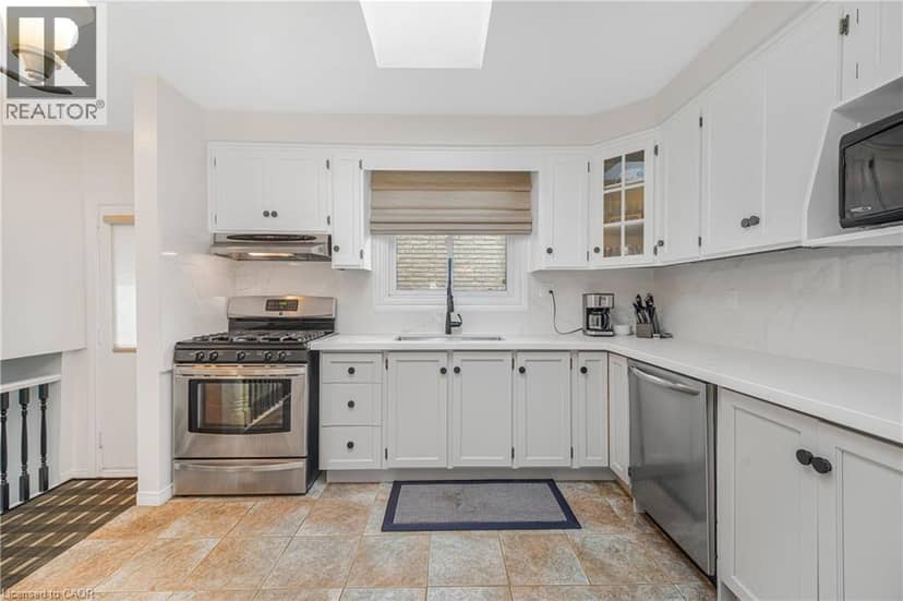 23 MILLPOND Place — photo 20 of 40