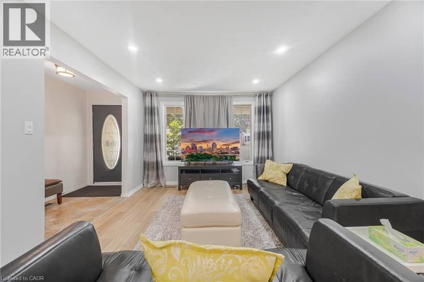 23 MILLPOND Place — photo 12 of 40