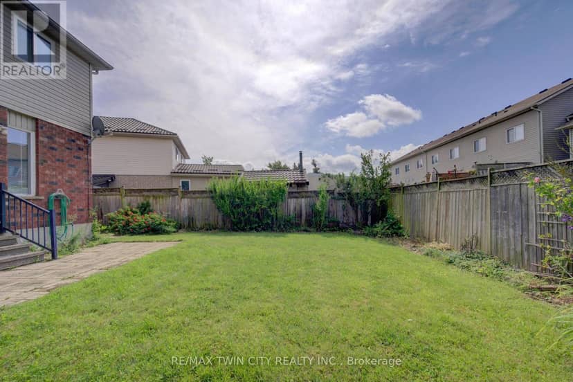 1064 Copper Leaf Crescent — photo 37 of 40