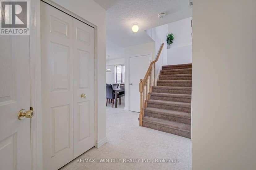 1064 Copper Leaf Crescent — photo 5 of 40