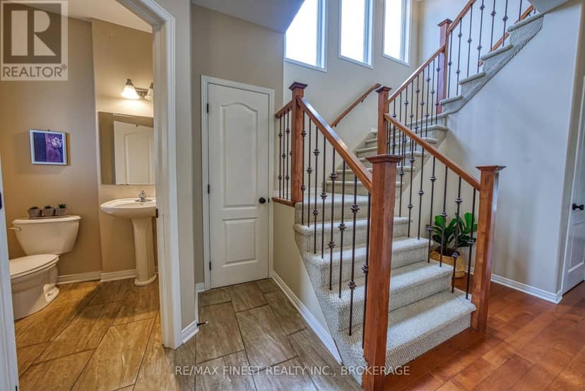 1017 Woodhaven Drive — photo 20 of 40