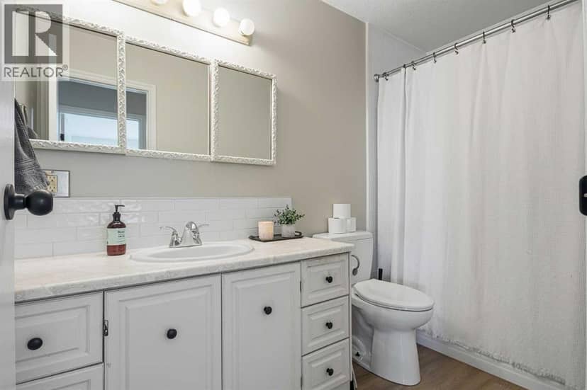 210 3 Avenue, Paradise Hill, photo 7