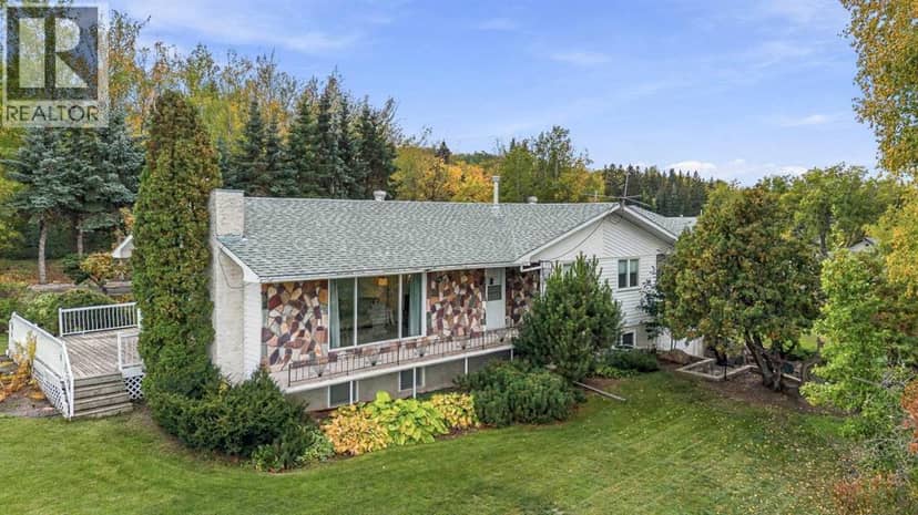 210 3 Avenue, Paradise Hill