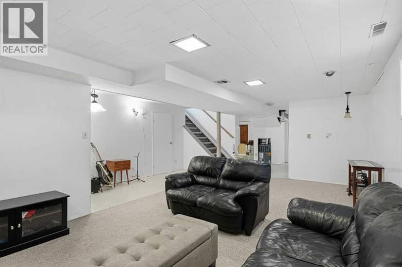 210 3 Avenue — photo 31 of 40