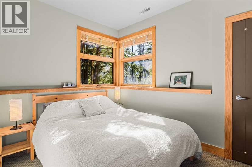 101 Stonecreek Place — photo 37 of 40