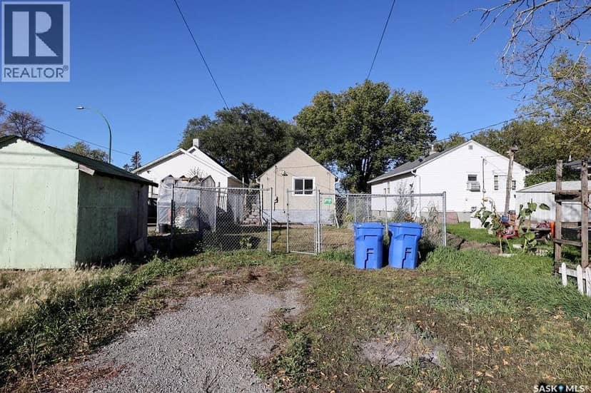 297 Smith STREET — photo 15 of 17