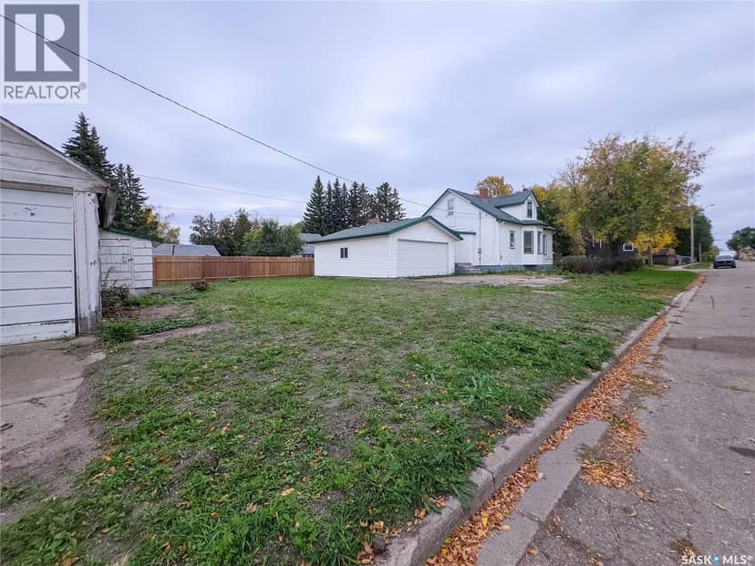 202 6th AVENUE E, Melville, photo 4