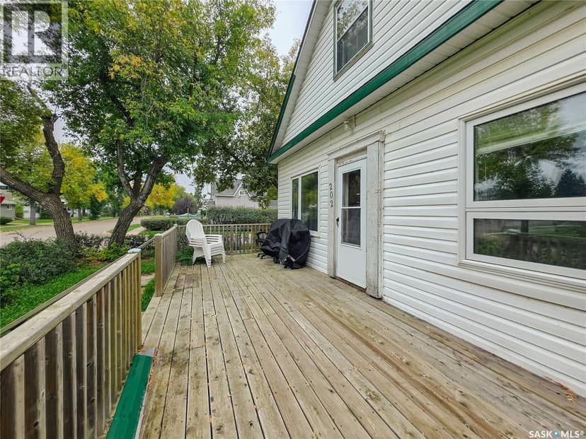 202 6th AVENUE E, Melville, photo 6