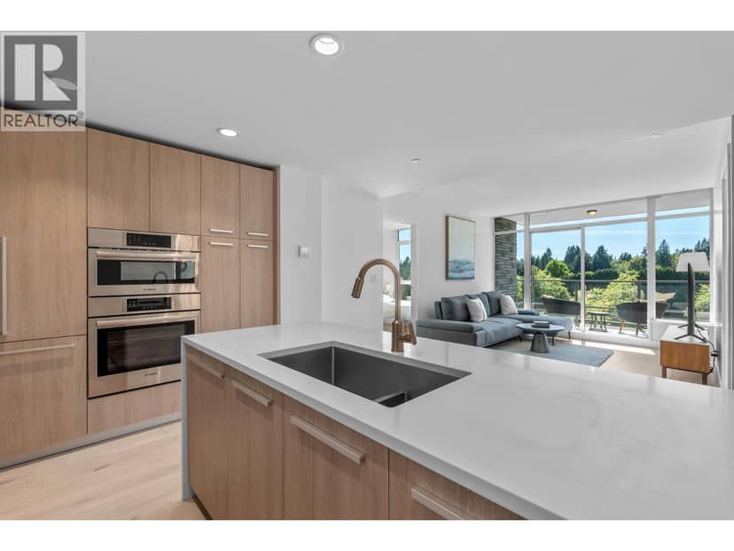 404 1210 E 27TH STREET, North Vancouver, photo 2