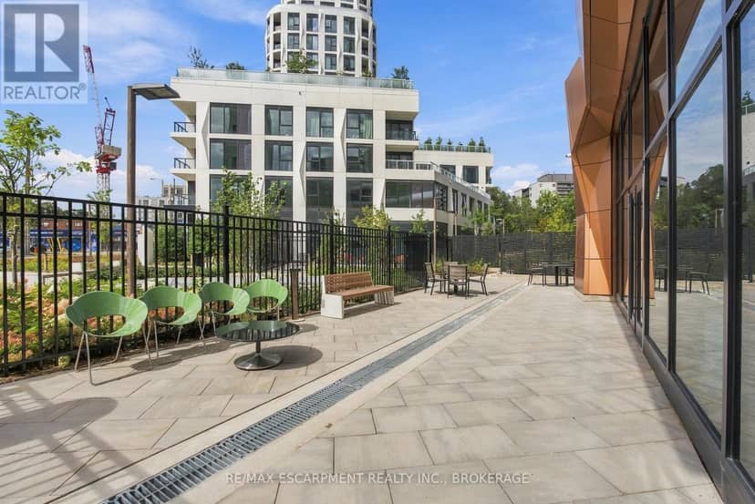 2010 - 60 Central Park Road Way — photo 37 of 40