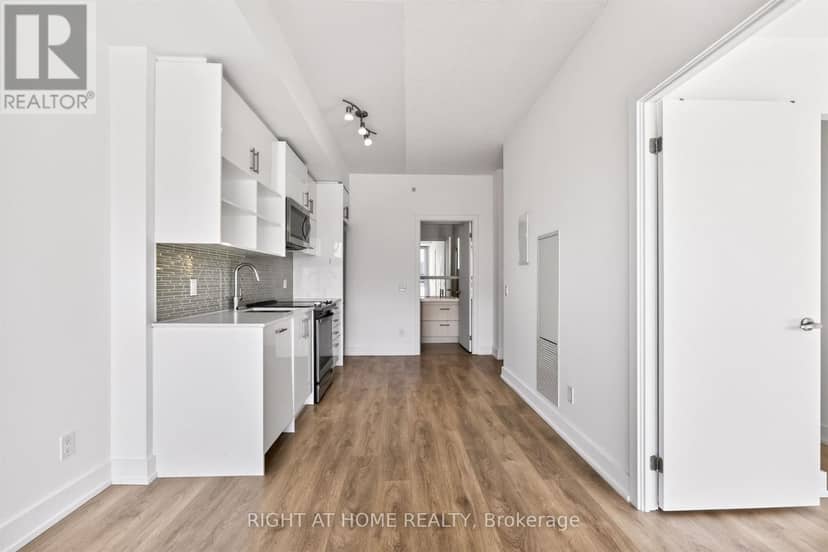 712 - 128 Fairview Mall Drive, Toronto, photo 6