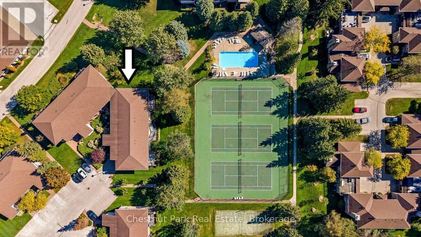 678 Johnston Park Avenue, Collingwood, photo 3
