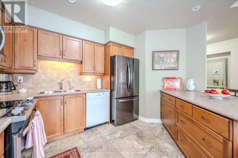 401 - 65 Bayberry Drive — photo 17 of 40