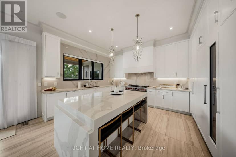 125 Clearview Heights — photo 12 of 40
