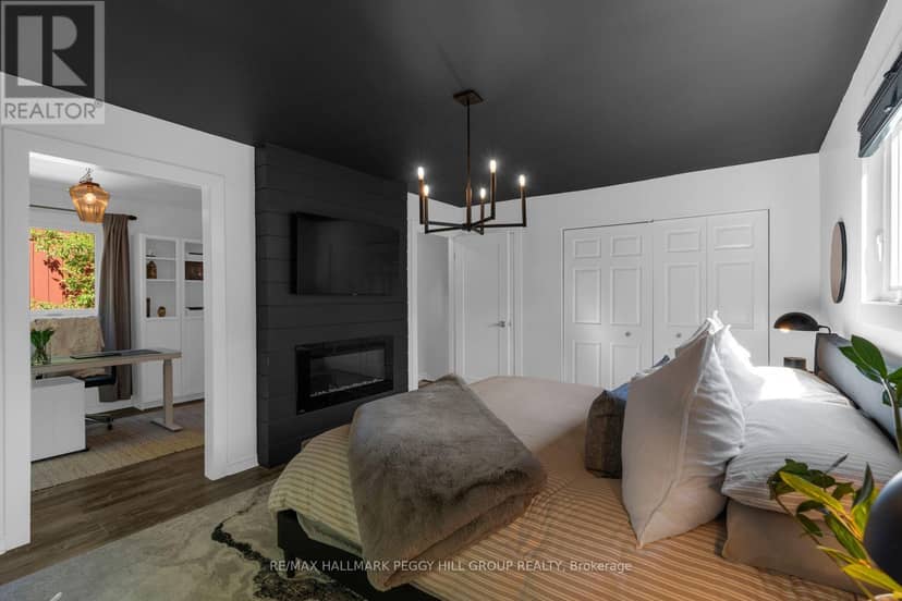 19 Austen Lane — photo 10 of 21