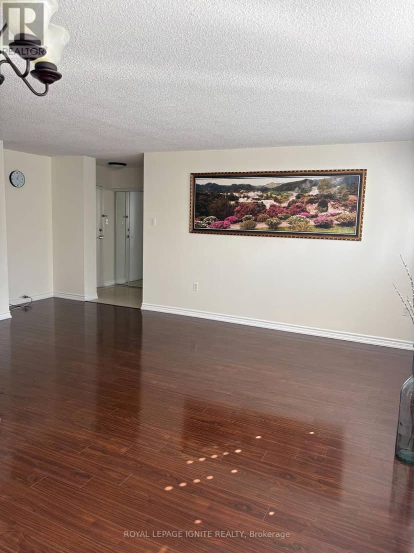 1105 - 3590 Kaneff Crescent, Mississauga, photo 2