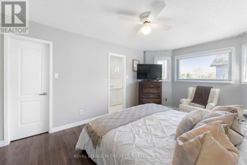 25 Sir Lancelot Court — photo 22 of 40