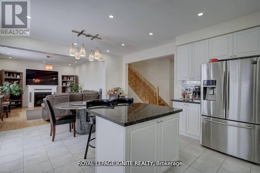 41 Northhill Avenue E — photo 12 of 26