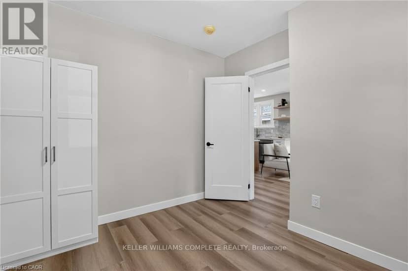 43 Brucedale Avenue E — photo 21 of 40