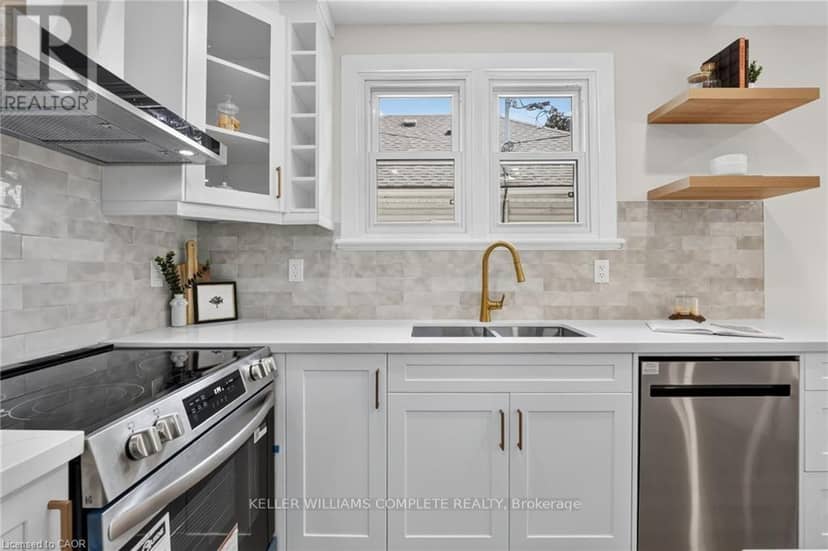 43 Brucedale Avenue E — photo 9 of 40
