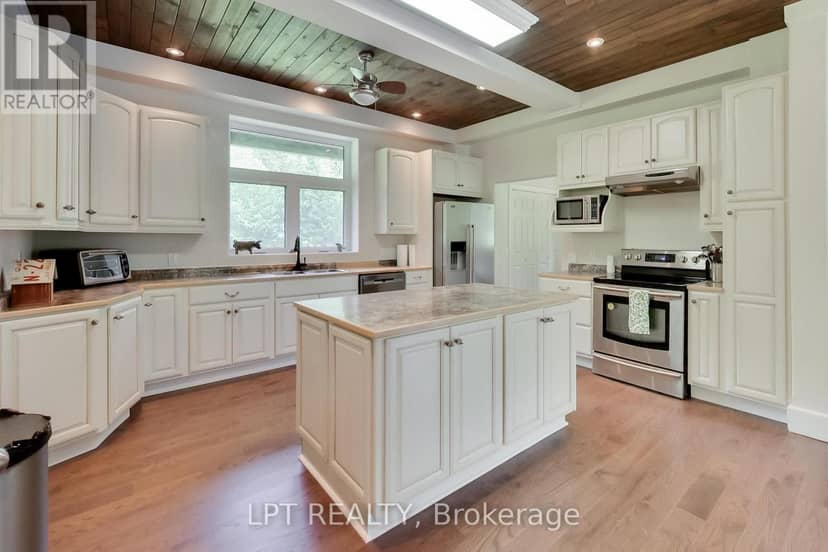 1039 Ben Lake Road E — photo 13 of 31